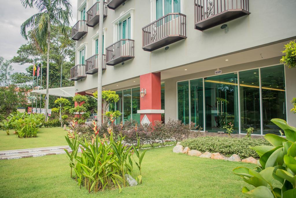 Qlassic Hotel Sepang Exteriér fotografie